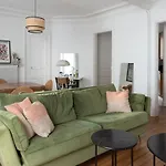 Comfortable 43M Flat